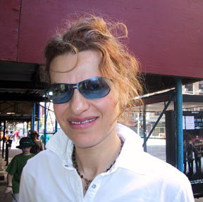 Sandra Bernhard